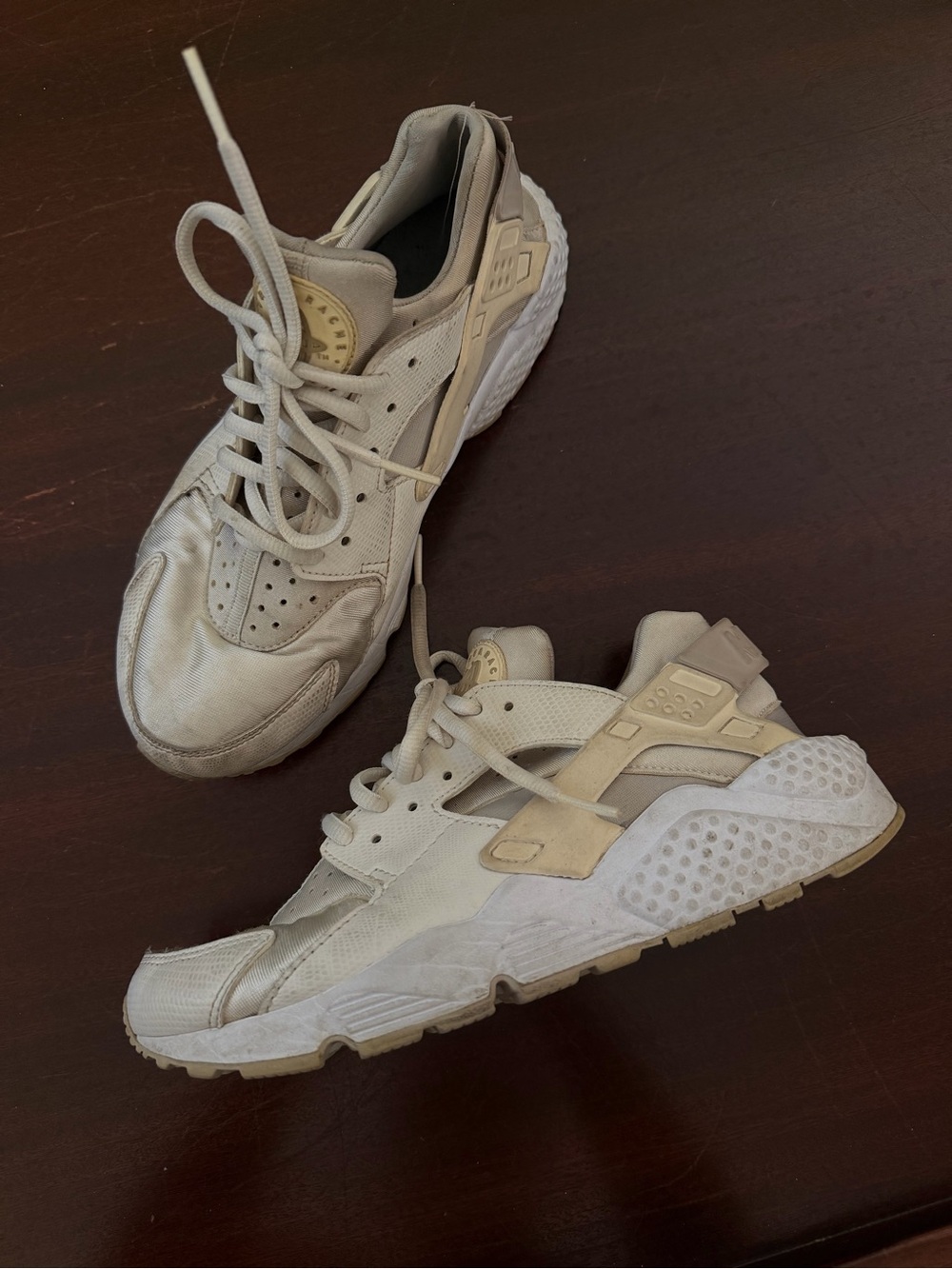 Women’s White/Tan Nike Huaraches